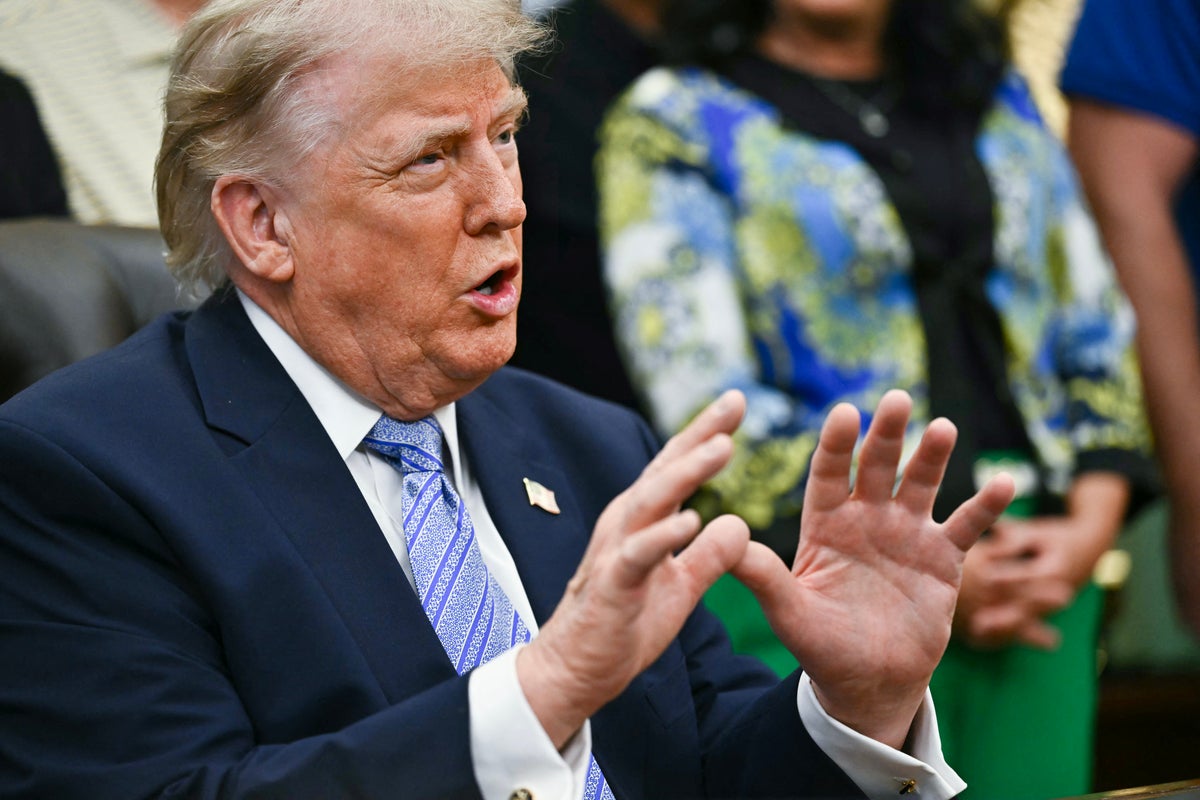 Trump gives Tehran new warning on nuclear weapons as US and Iran edge towards peace deal