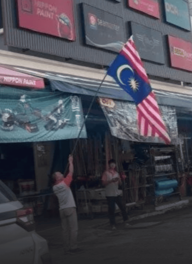 upside down jalur gemilang incident