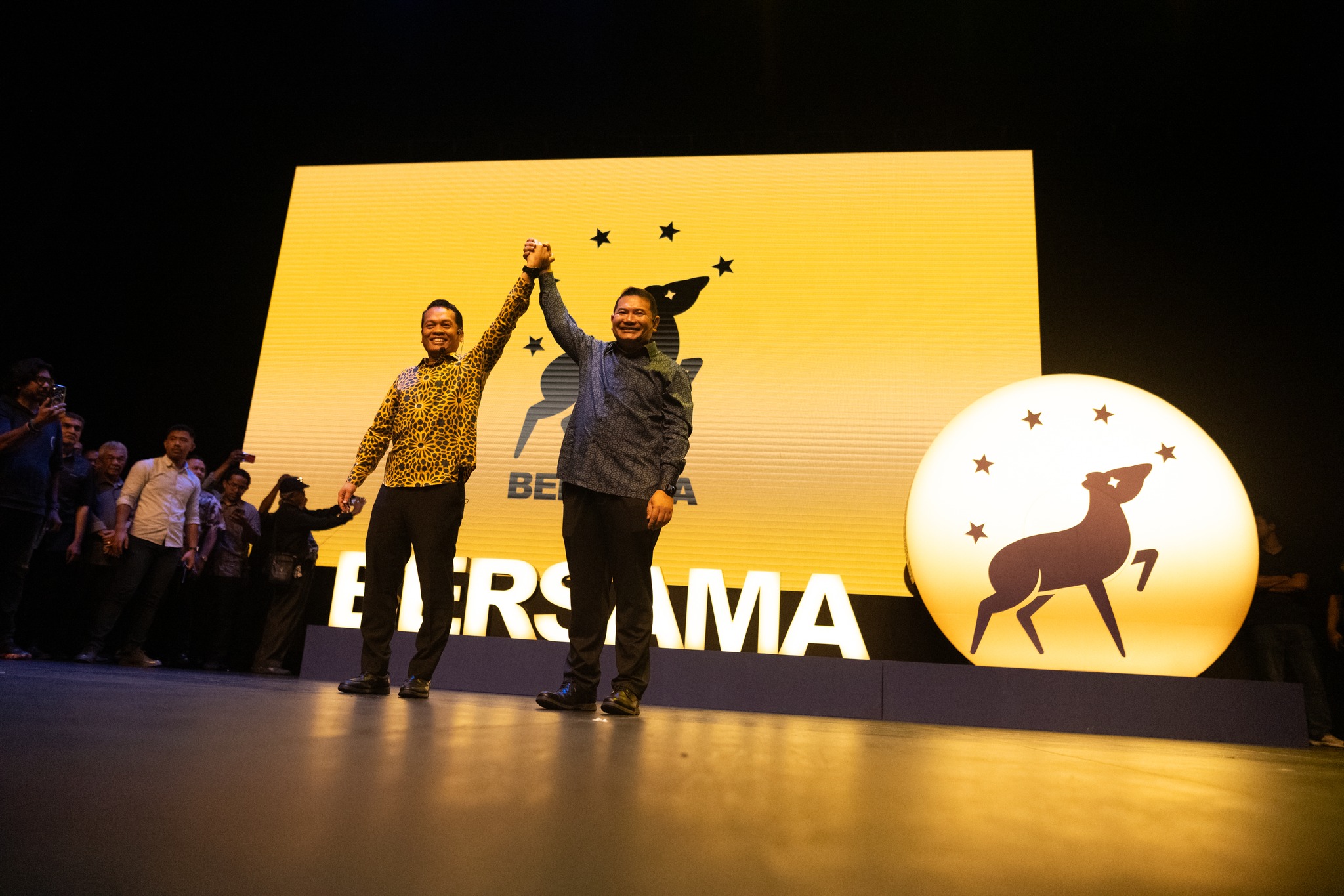 Rafizi and Nik Nazmi resign as MPs to pursue new political agenda
