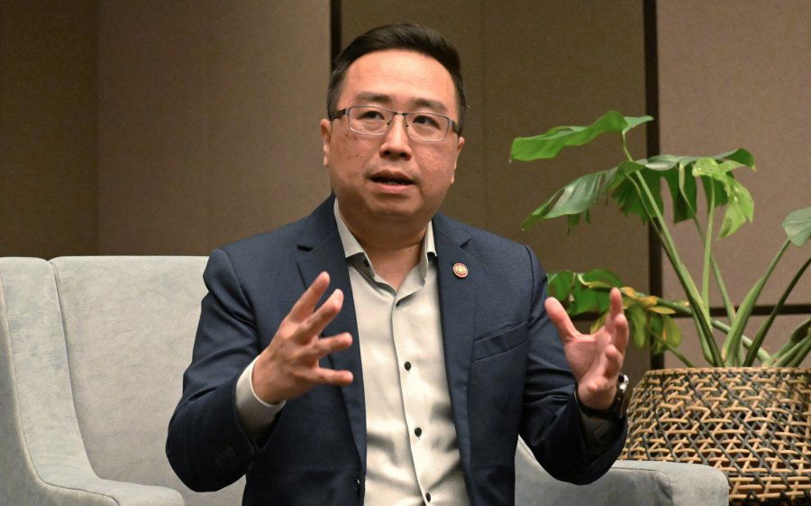 【独家】会否受拉菲兹选情告急所累？　郑立慷：不同战场 互不影响