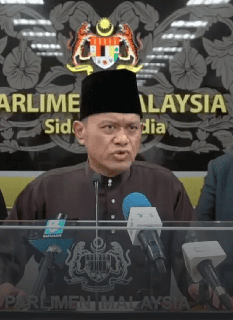 hulu langat mp allegedly karaoke amidst floods