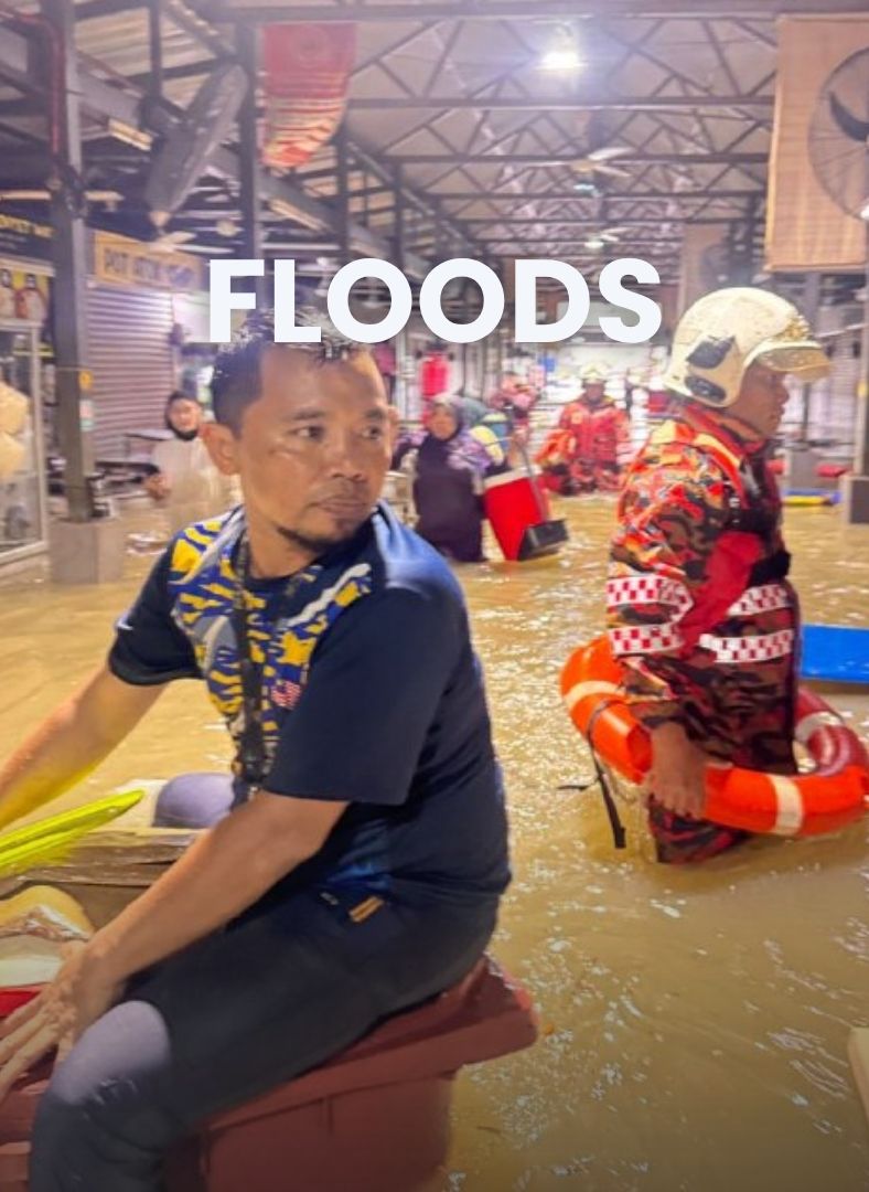 klang valley flash floods petaling jaya food court may 2026