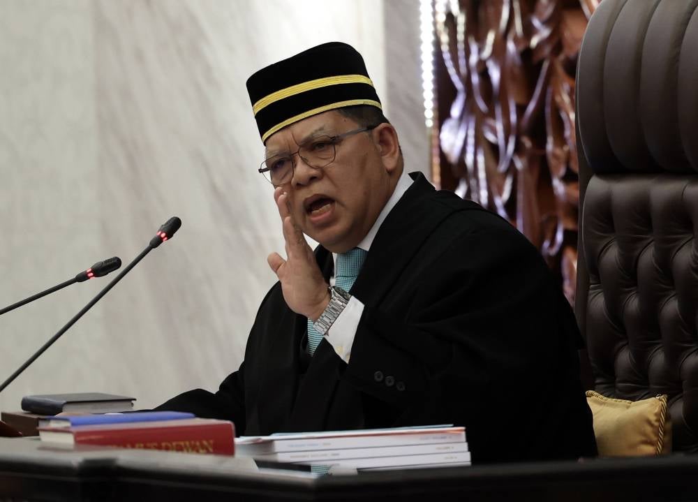 Speaker yet to be notified of Hamzah's resignation as opposition leader