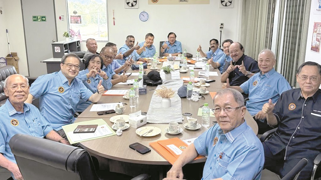 Datuks Council backs new mandate