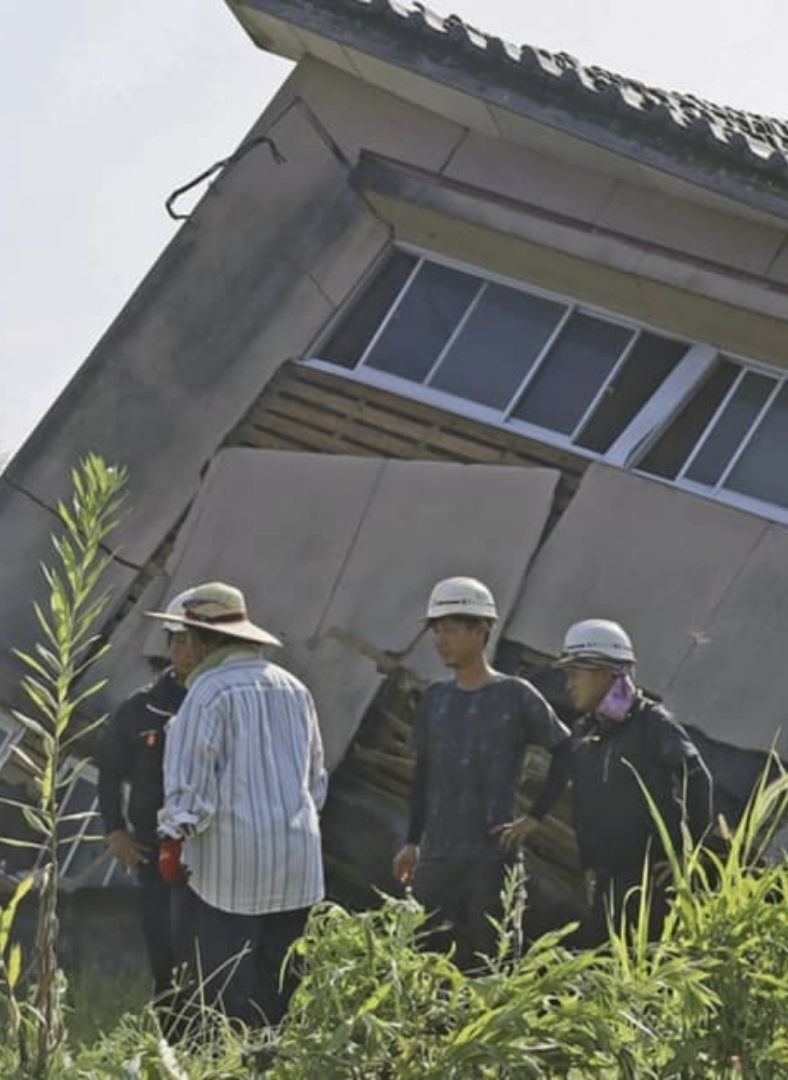 japan earthquake north east coast december 2025