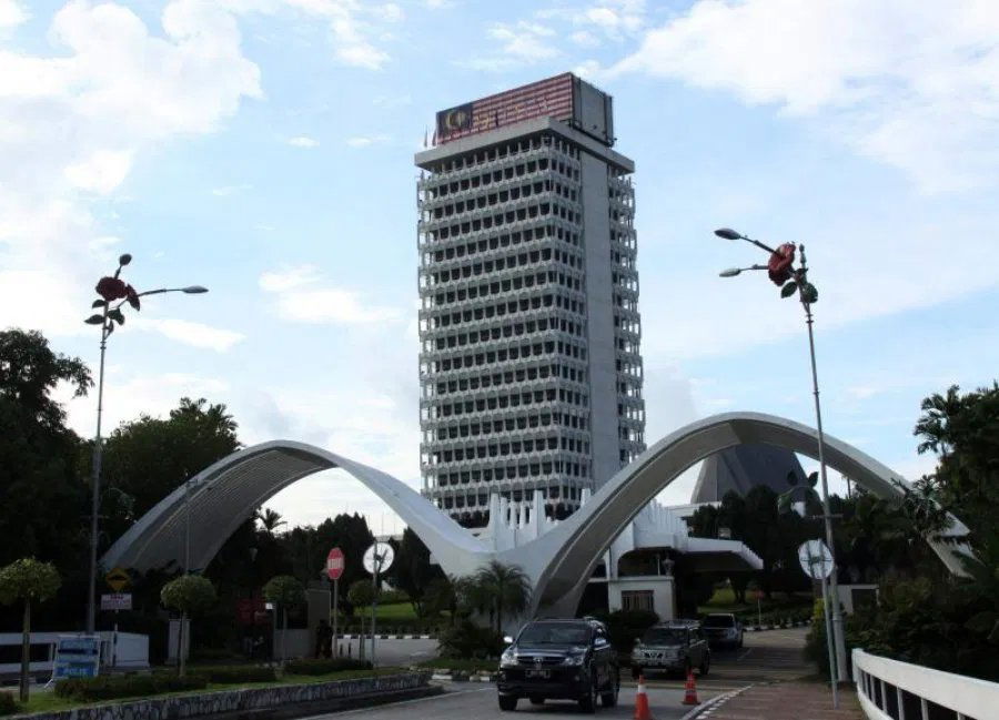 807政府建筑安装光伏系统　法迪拉：每年省4800万电费