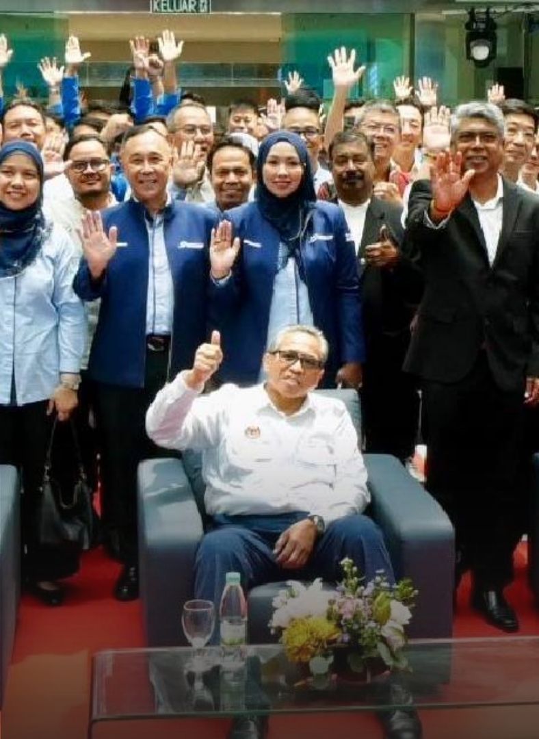 baru dan hangat dalam sorotan korporat dan bisnes