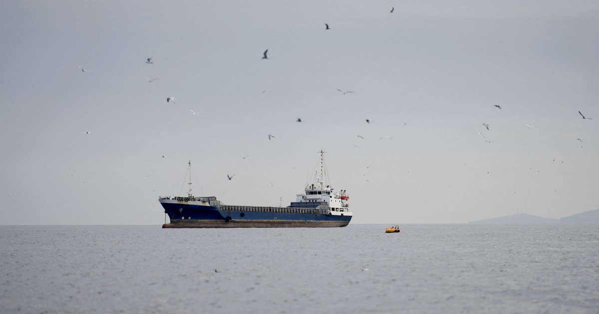 Iran issues warning over Strait of Hormuz after Trump announces naval blockade plan