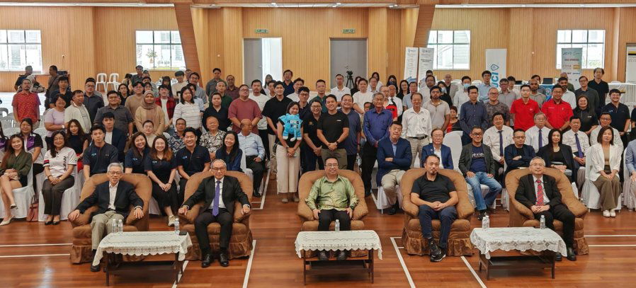 人工智能治理准则目前只作指南　郑立慷：长远目标是推动立法