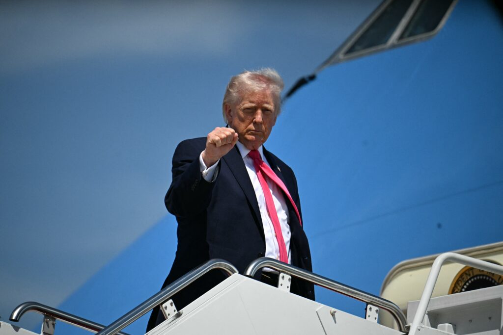 Iran talks ‘constructive’ but blockade remains until deal is finalised – Trump