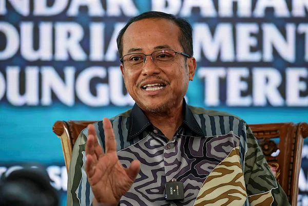 Ahmad Samsuri replaces Hamzah as opposition leader