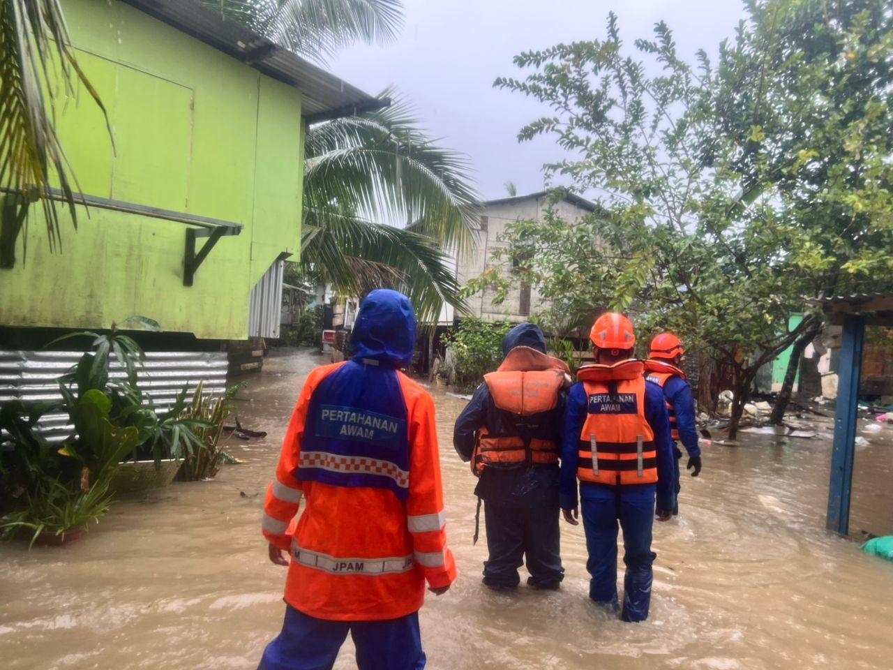 Agensi keselamatan, jabatan digerak bantu mangsa banjir