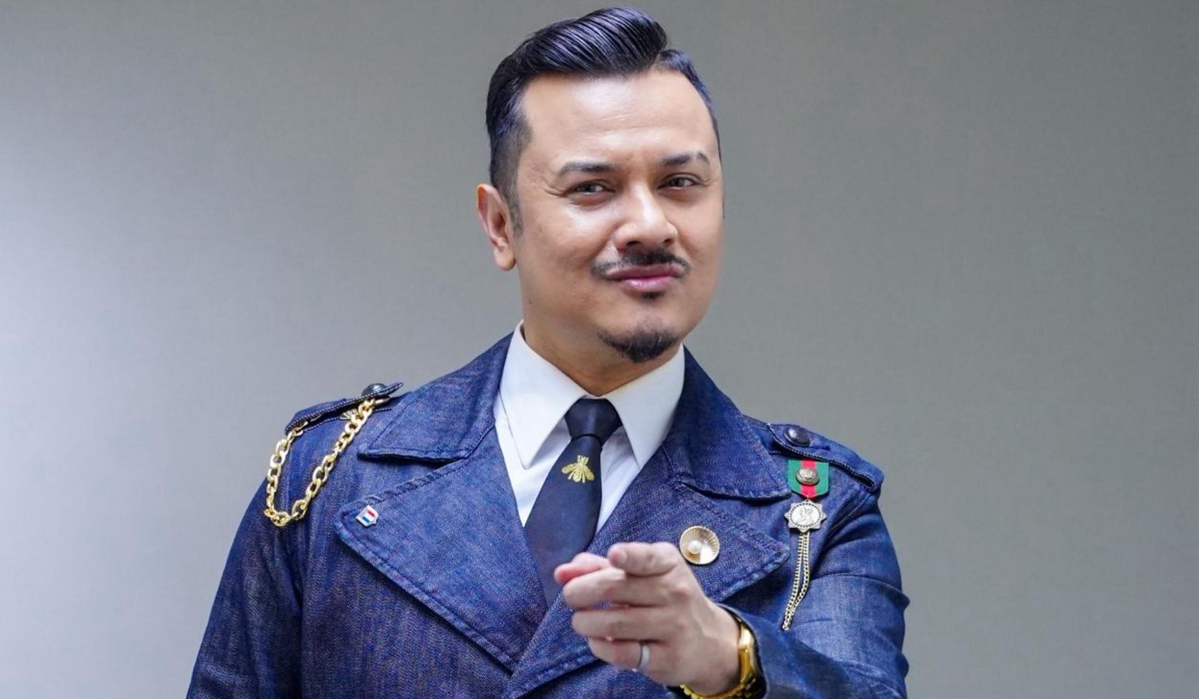 baru dan hangat dalam hiburan dan selebriti